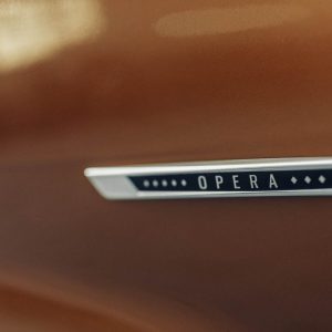Photo officielle badge Opéra DS 7 Crossback (2017)