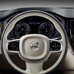 Photo volant cuir nouveau Volvo XC60 (2017)