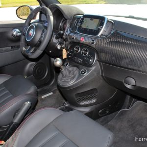 Photo intérieur Abarth 695 XSR Yamaha Limited Edition (2017)