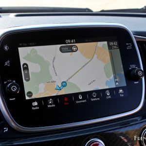 Photo écran tactile navigation GPS Abarth 695 XSR Yamaha Limite