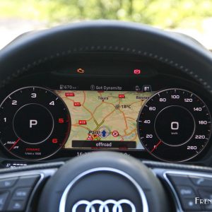 Photo combiné Virtual Cockpit Audi Q2 TDI 190 S Line (2017)