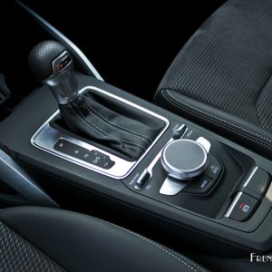 Photo console centrale boîte DSG Audi Q2 TDI 190 S Line (2017)