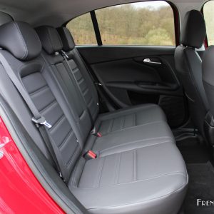 Photo essai sièges arrière cuir Fiat Tipo 5 portes DCT (2017)