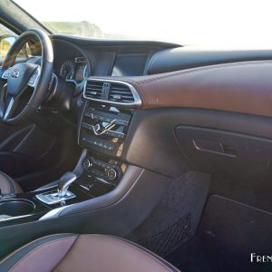 Photo intérieur Infiniti QX30 (2017)