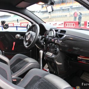 Photo intérieur Abarth 695 Biposto – Exclusive Drive 2017 – Le