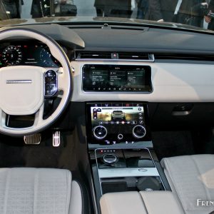 Photo planche de bord Range Rover Velar – Paris (2017)