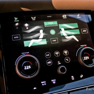 Photo climatisation écran tactile Range Rover Velar – Paris (20