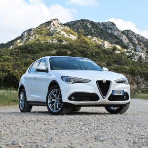 Photo 3/4 avant Alfa Romeo Stelvio (2017)