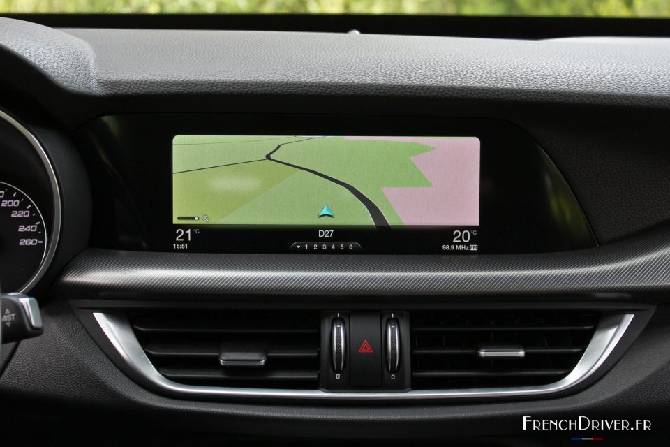 Photo écran 12,3 navigation GPS Alfa Romeo Stelvio (2017)