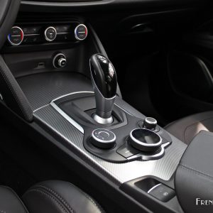 Photo boîte automatique AT8 Alfa Romeo Stelvio (2017)