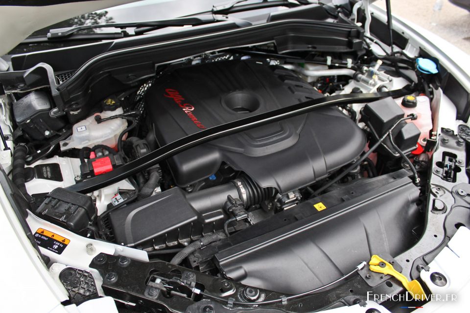 Photo moteur 2.2 Diesel 210 ch Alfa Romeo Stelvio (2017)