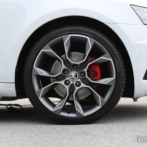 Photo jante aluminium Skoda Octavia RS (2017)