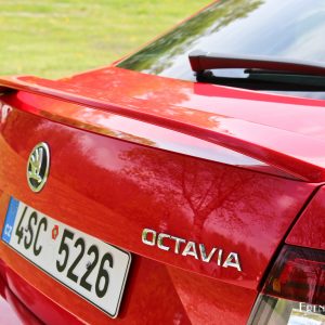Photo becquet coffre Skoda Octavia RS (2017)