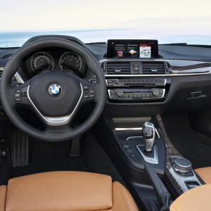 Photo tableau de bord BMW Série 2 Cabriolet restylée (2017)