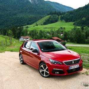 Photo 3/4 avant essai Peugeot 308 restylée (2017)