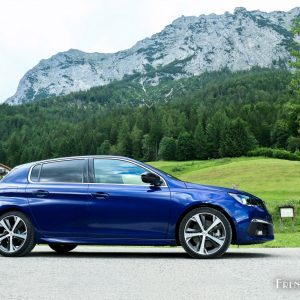 Photo profil essai Peugeot 308 GT restylée (2017)