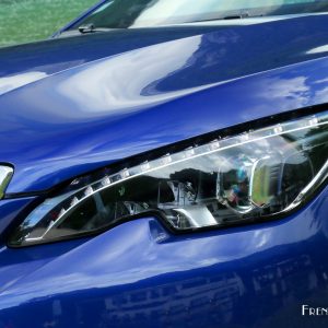 Photo phare avant Full LED essai Peugeot 308 GT restylée (2017)