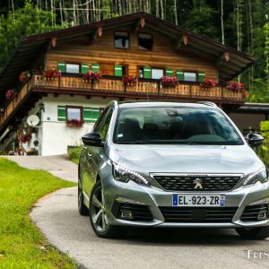 Photo 3/4 avant essai Peugeot 308 SW restylée (2017)