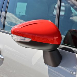 Photo coque rétroviseur Citroën C3 Aircross – Présentation à