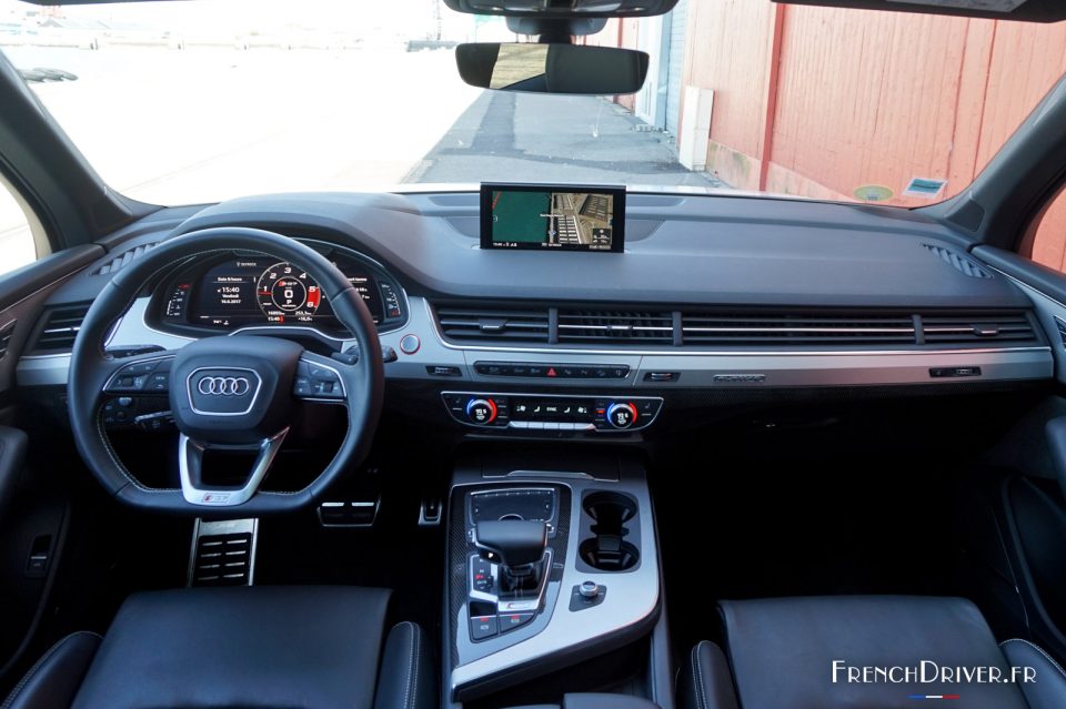 Photo tableau de bord Audi SQ7 TDI (2017)