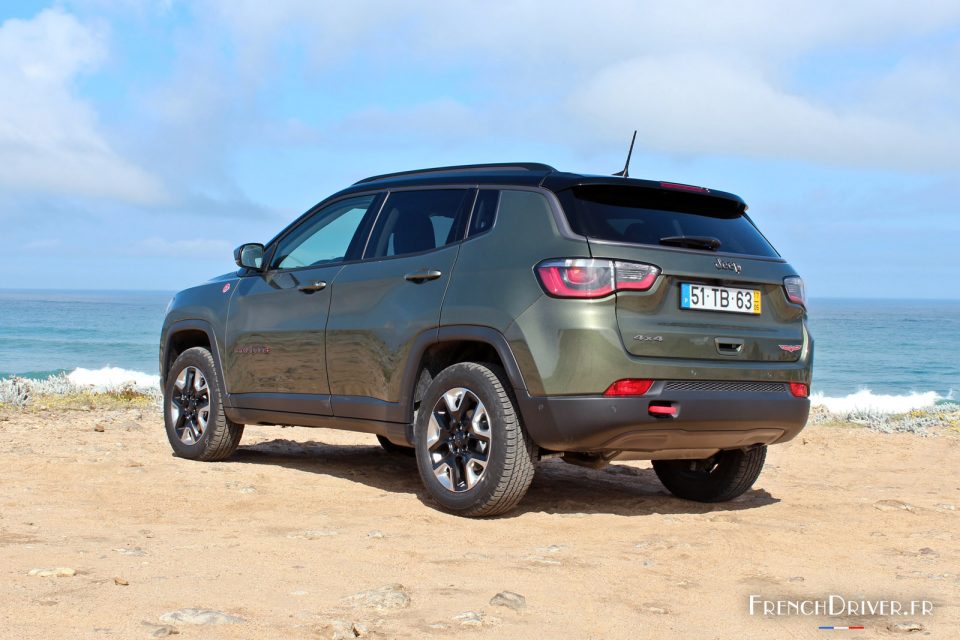 Photo 3/4 arrière Jeep Compass Trailhawk (2017)