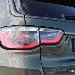 Photo feu arrière LED Jeep Compass Trailhawk (2017)