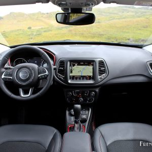 Photo tableau de bord Jeep Compass Trailhawk (2017)