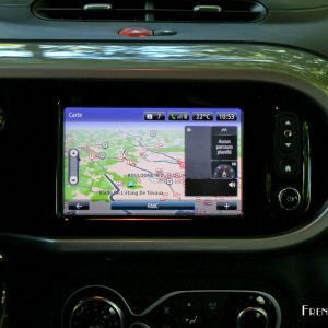 Photo navigation GPS écran tactile Renault Twingo GT (2017)