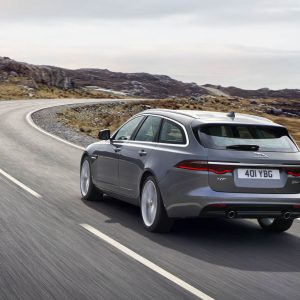 Photo officielle 3/4 arrière Jaguar XF Sportbrake (2017)