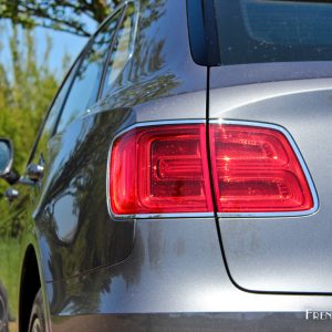 Photo feu arrière Bentley Bentayga (2017)