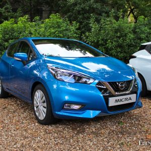 Photo Bleu Électrique Nissan Micra V (2017)