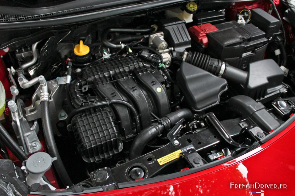 Photo moteur 1,0 l essence 71 ch Nissan Micra V (2017)