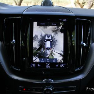 Photo caméra 360 écran tactile Volvo XC60 (2017)