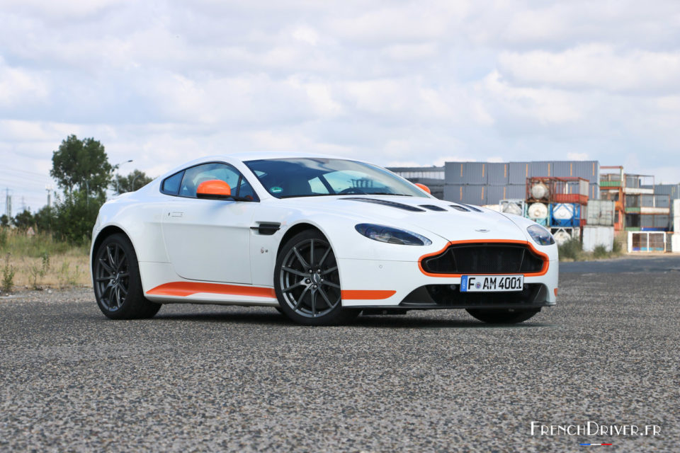 Photo essai Aston Martin V12 Vantage S (2017)