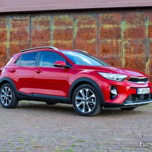 Photo 3/4 avant Kia Stonic (2017)