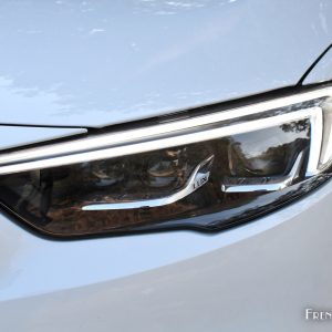 Photo phare avant LED IntelliLux Opel Insignia Grand Sport (2017