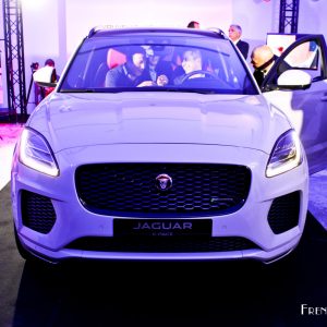 Photo face avant Jaguar E-Pace à Paris (2017)