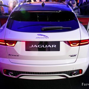Photo face arrière Jaguar E-Pace à Paris (2017)