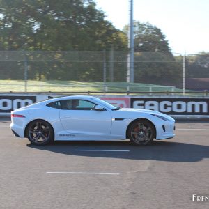 Photo Jaguar F-Type 400 Sport Coupé – Jaguar Land Rover Festiva