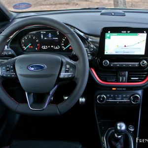 Photo poste de conduite Ford Fiesta VII ST Line (2017)