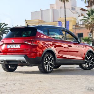 Photo 3/4 arrière SEAT Arona (2017)