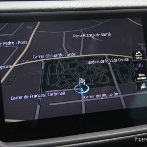 Photo navigation GPS écran tactile SEAT Arona (2017)