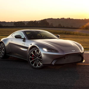 Photo officielle Aston Martin Vantage V8 Tungsten Silver (2018)