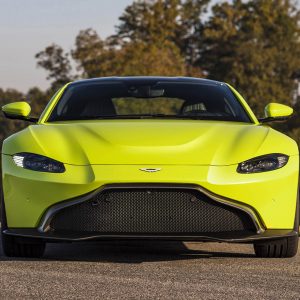 Photo face avant Aston Martin Vantage V8 Lime Essence (2018)