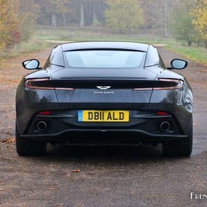 Photo face arrière Aston Martin DB11 (2017)