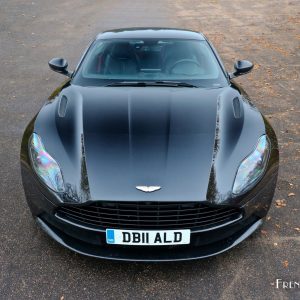 Photo statique avant Aston Martin DB11 (2017)