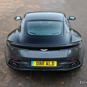 Photo statique arrière Aston Martin DB11 (2017)