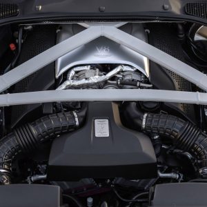 Photo moteur V8 essence 510 ch Aston Martin DB11 (2017)