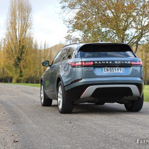 Photo 3/4 arrière route Range Rover Velar (2017)