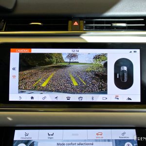 Photo caméra de recul écran tactile Range Rover Velar (2017)